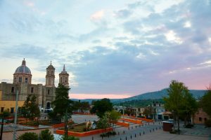 Colón te ofrece un fin de semana diferente: viñedos, presas y su Basílica